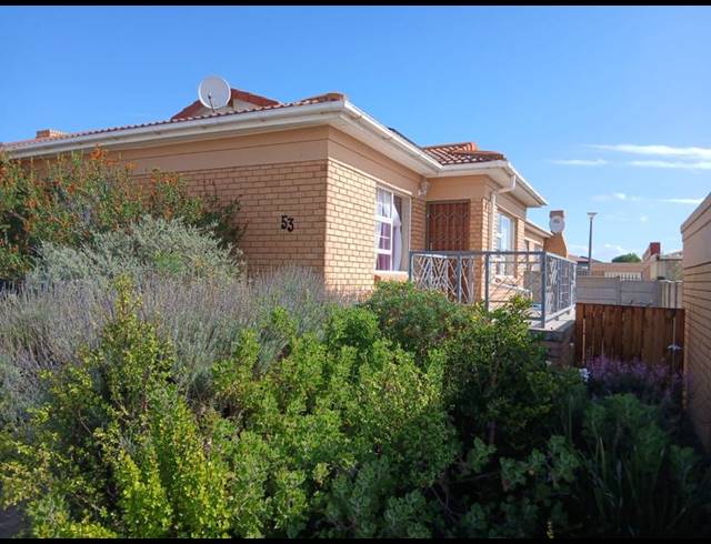 2 BEDROOM PROPERTY TO RENT IN HEIDERAND